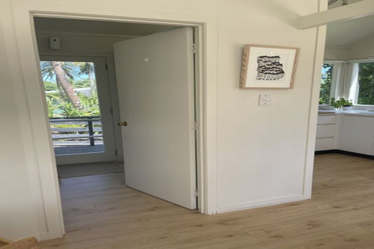 Photo of property in 17a Monument Road, Clevedon, 2582