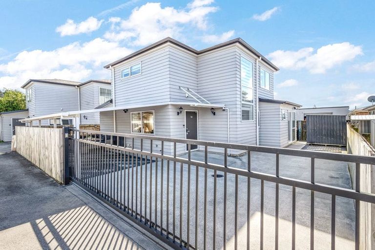 Photo of property in 37a Rollerson Street, Papakura, 2110