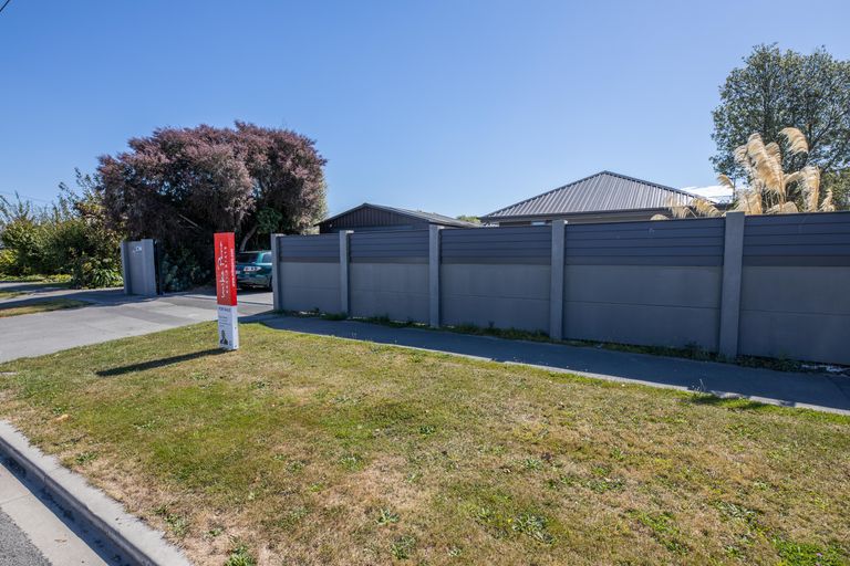Photo of property in 57 Birchfield Avenue, Dallington, Christchurch, 8061