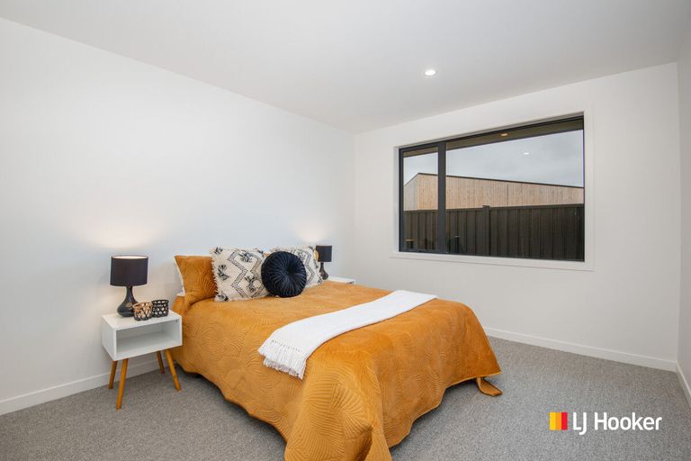 Photo of property in 44 Constitution Avenue, Milton, 9220