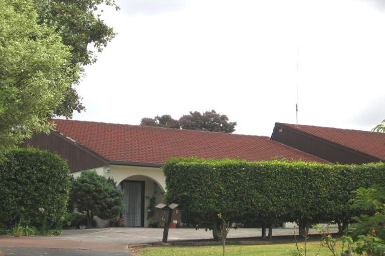 Photo of property in 2/41 Edgeworth Road, Glenfield, Auckland, 0629