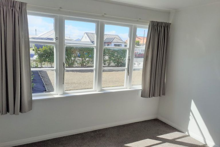 Photo of property in 14 Clinton Street, Fitzroy, New Plymouth, 4312