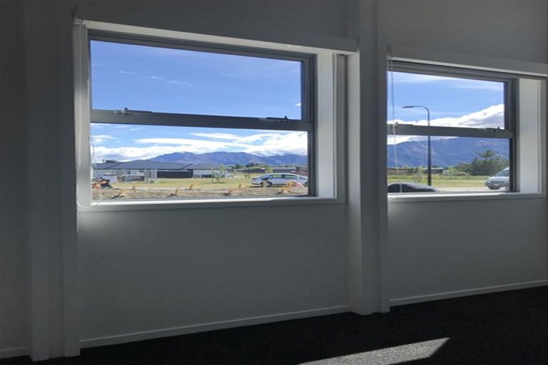 Photo of property in 29 Dingle Street, Lake Hawea, Wanaka, 9382