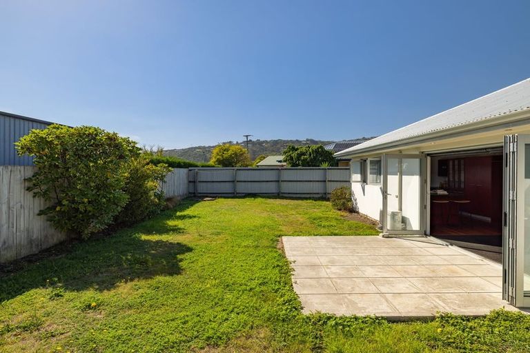 Photo of property in 72 Mauger Drive, Heathcote Valley, Christchurch, 8022