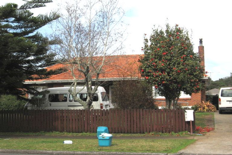 Photo of property in 28 Clark Road, Pahurehure, Papakura, 2113