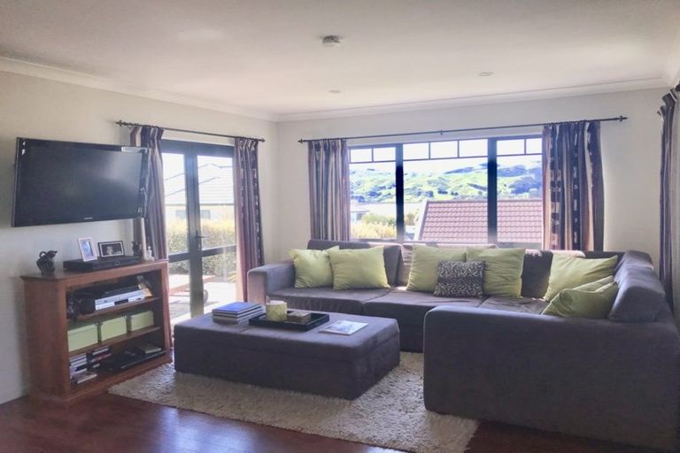 Photo of property in 12 The Masthead, Whitby, Porirua, 5024