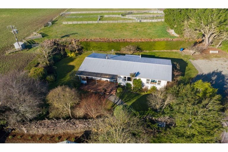 Photo of property in 974 Wolffs Road, West Eyreton, Rangiora, 7476