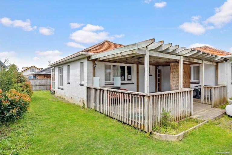 Photo of property in 4 Huia Road, Papatoetoe, Auckland, 2025