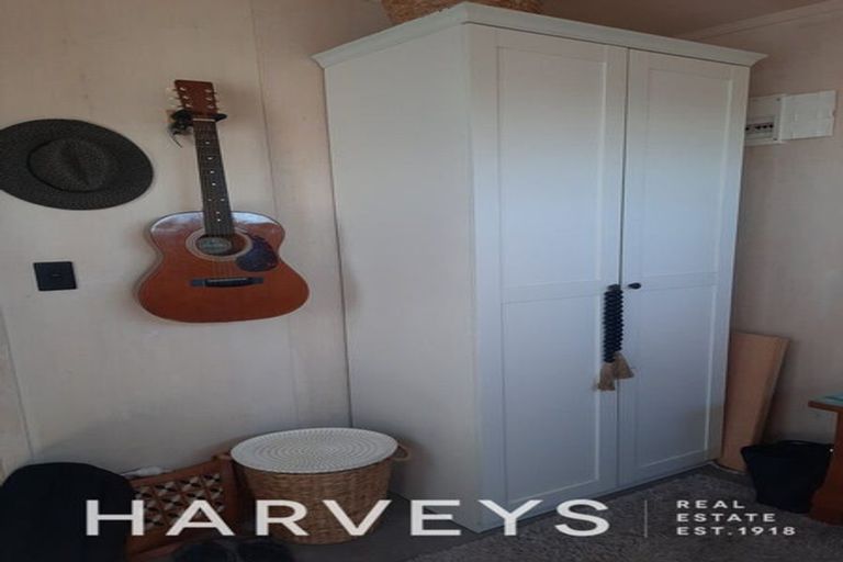 Photo of property in 5a Farwood Drive, Henderson, Auckland, 0612