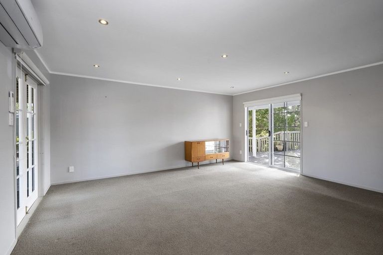 Photo of property in 4 Gould Street, Russell, 0202