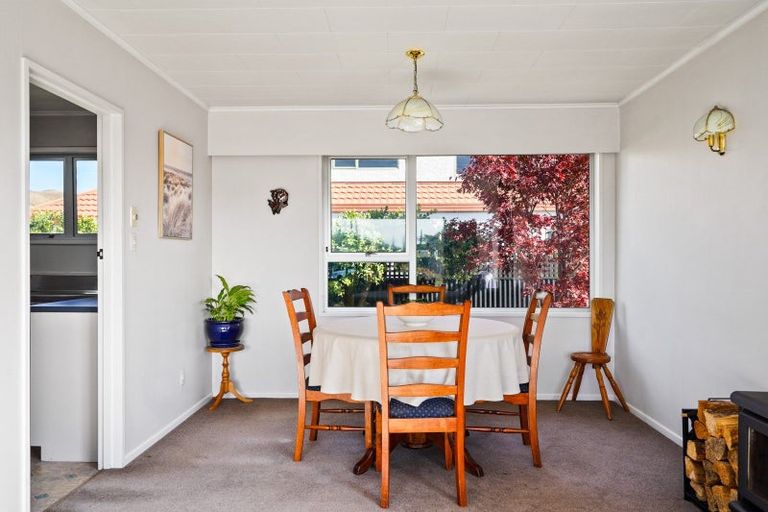 Photo of property in 3 Anderson Road, Taradale, Napier, 4112