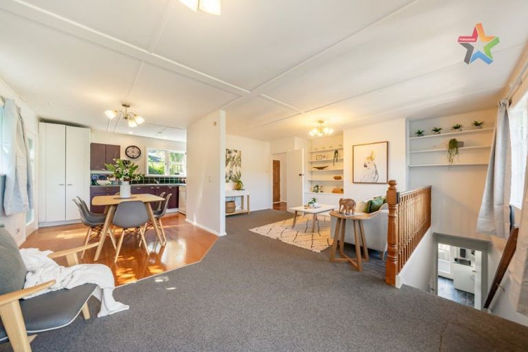 Photo of property in 3 Montgomery Avenue, Karori, Wellington, 6012