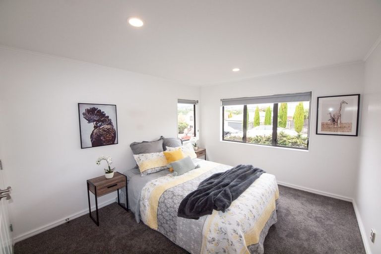 Photo of property in 6b Claverton Grove, Churton Park, Wellington, 6037