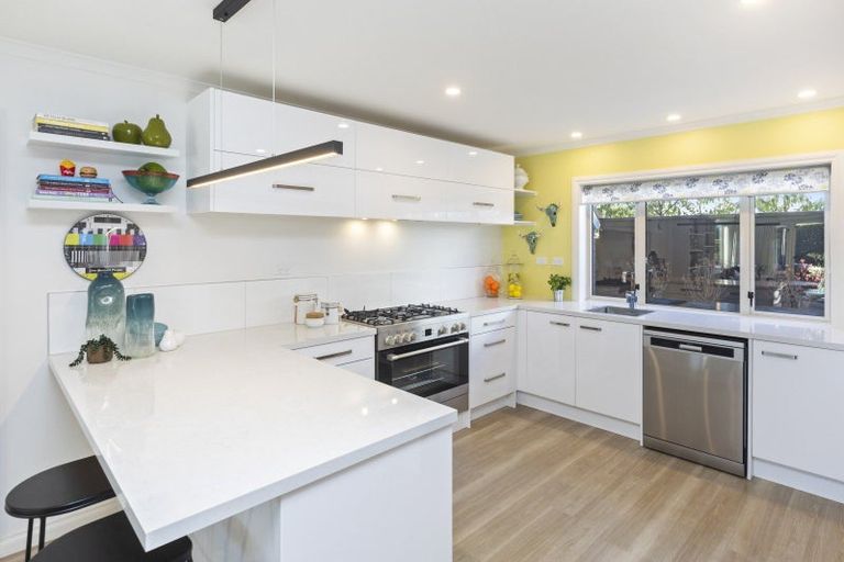 Photo of property in 30a Waiwetu Street, Fendalton, Christchurch, 8052