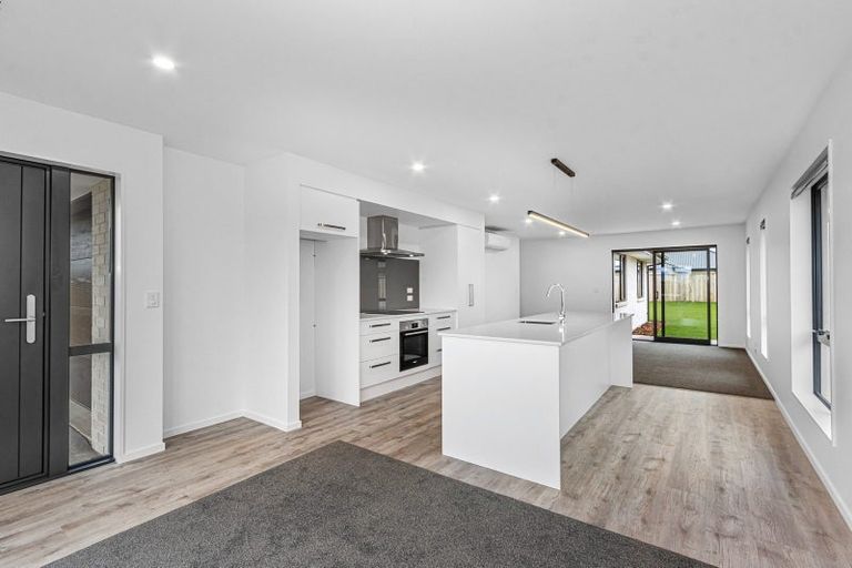 Photo of property in 37 Sanders Way, Rolleston, 7614