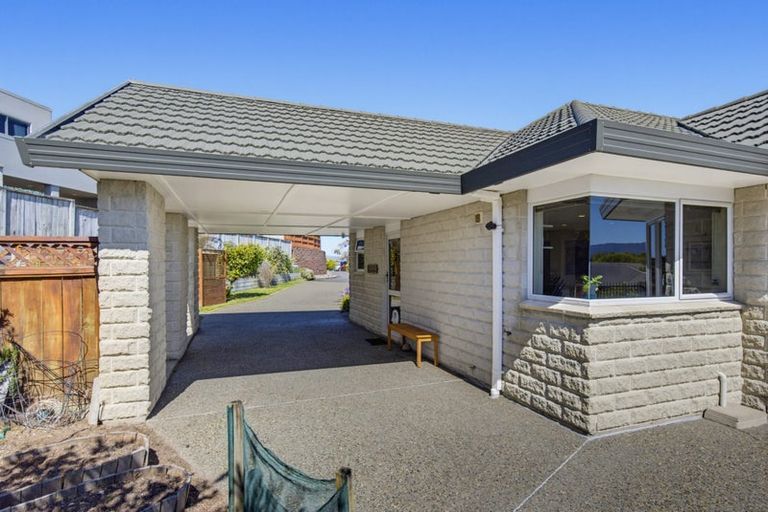 Photo of property in 111 Milne Drive, Paraparaumu, 5032