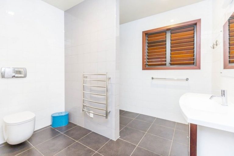 Photo of property in 46 Emerald Hill Drive, Birchville, Upper Hutt, 5018