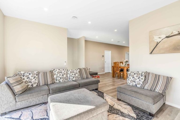 Photo of property in 3 Sapwood Crescent, Takanini, 2110