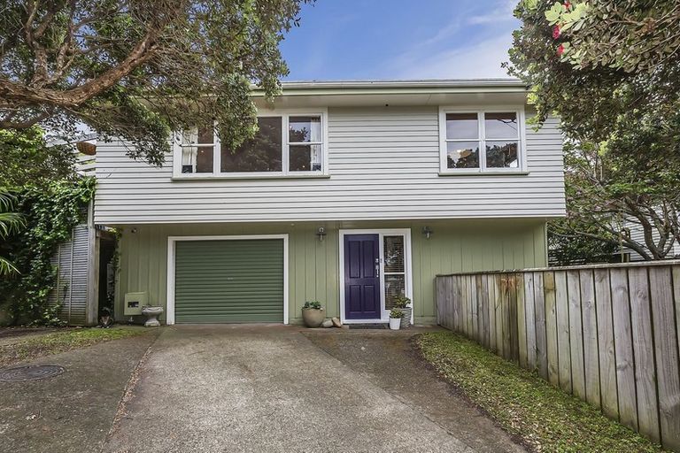 Photo of property in 84 Chester Road, Tawa, Wellington, 5028