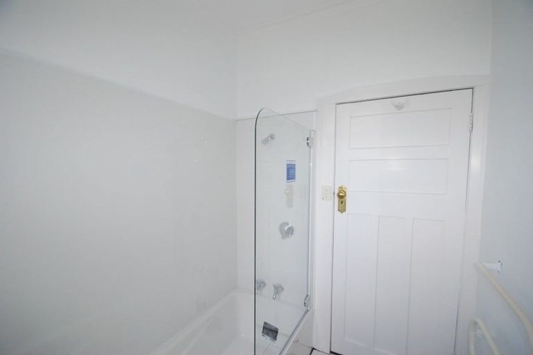 Photo of property in 28 Barnard Street, Wadestown, Wellington, 6012