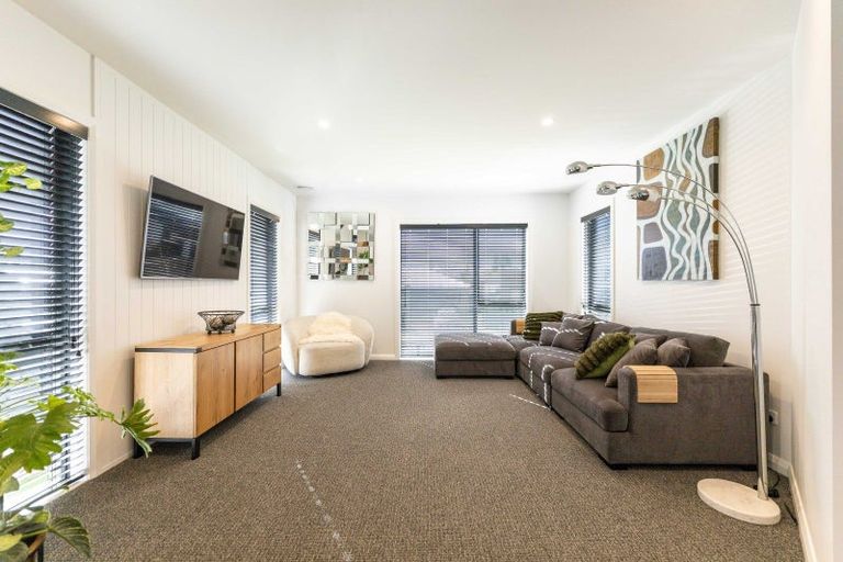 Photo of property in 35 Ashford Avenue, Hokowhitu, Palmerston North, 4410