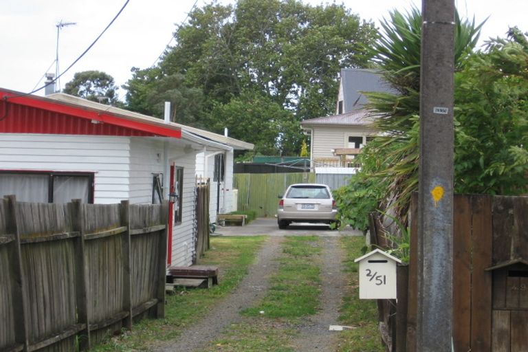 Photo of property in 2/51 Tramway Road, Beach Haven, Auckland, 0626