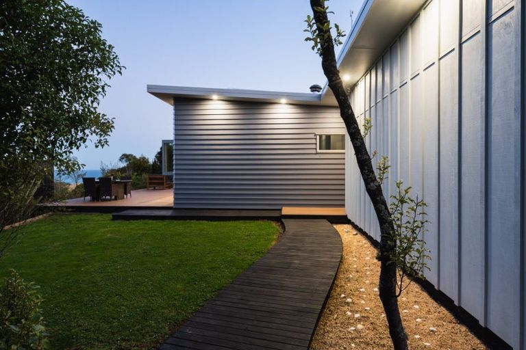 Photo of property in 37 Totara Close, Taieri Mouth, 9091