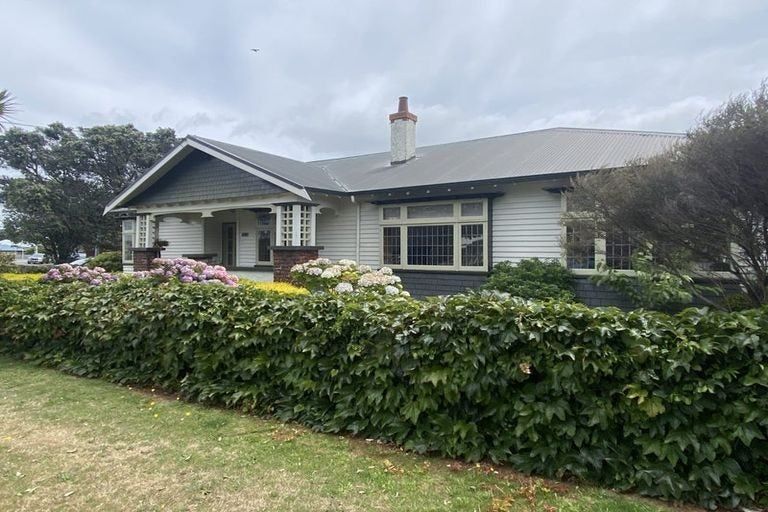 Photo of property in 1 Para Street, Miramar, Wellington, 6022