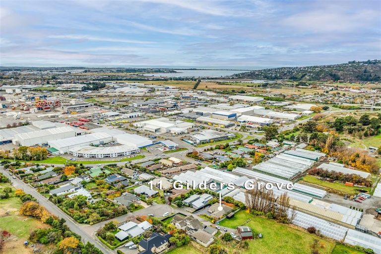 Photo of property in 11 Gilders Grove, Heathcote Valley, Christchurch, 8022