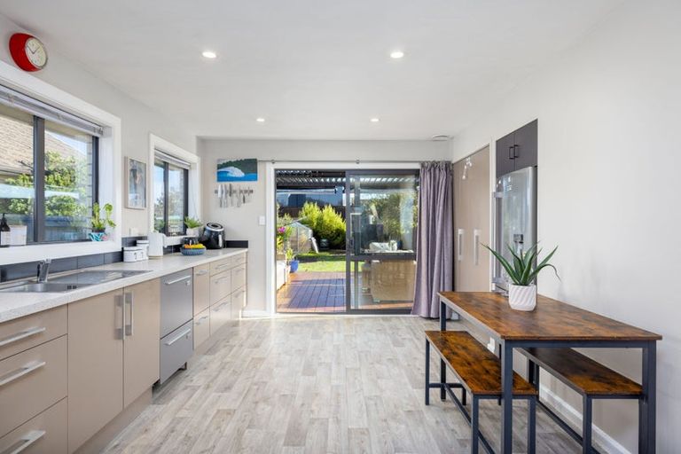 Photo of property in 102 Bridge Street, New Brighton, Christchurch, 8061