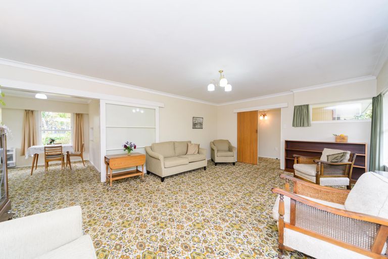 Photo of property in 2 Caccia Birch Lane, Hokowhitu, Palmerston North, 4410