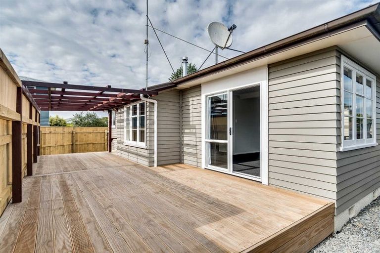 Photo of property in 6 Chester Place, Taradale, Napier, 4112