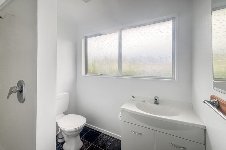 Photo of property in 2/404 Gloucester Street, Taradale, Napier, 4112