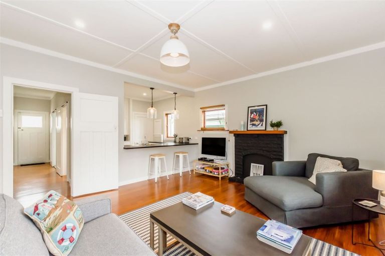 Photo of property in 13 Rauparaha Street, Waikanae Beach, Waikanae, 5036