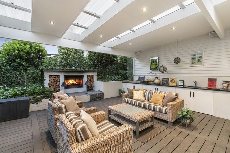 Photo of property in 24 Stevenson Way, Cockle Bay, Auckland, 2014