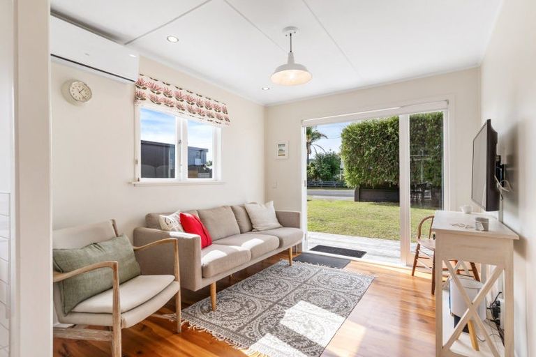 Photo of property in 205a Ocean Road, Whangamata, 3620