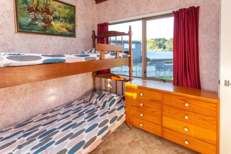 Photo of property in 17 Mccall Avenue, Pauanui, Hikuai, 3579