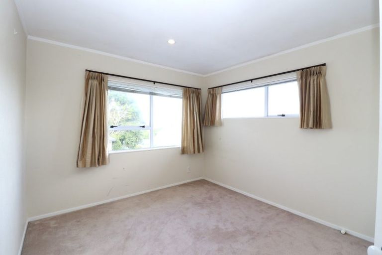 Photo of property in 50b Whitford Road, Botany Downs, Auckland, 2014