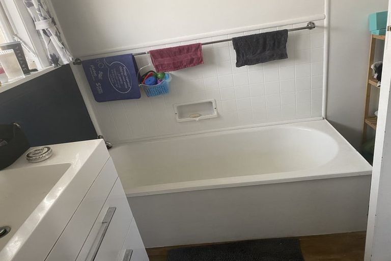 Photo of property in 27 Holmes Street, Darfield, 7510