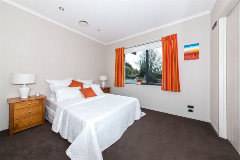 Photo of property in 131 Foster Road, Kumeu, 0891