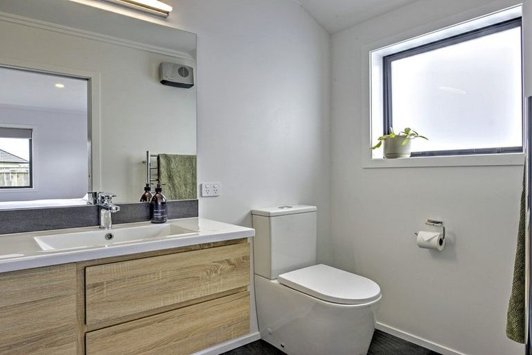 Photo of property in 15 Fantail Avenue, Carterton, 5713