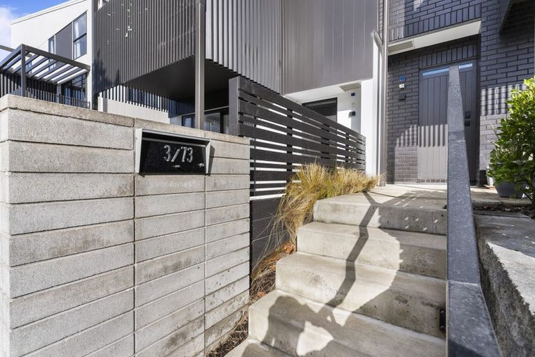 Photo of property in 3/73 Hobsonville Point Road, Hobsonville, Auckland, 0616