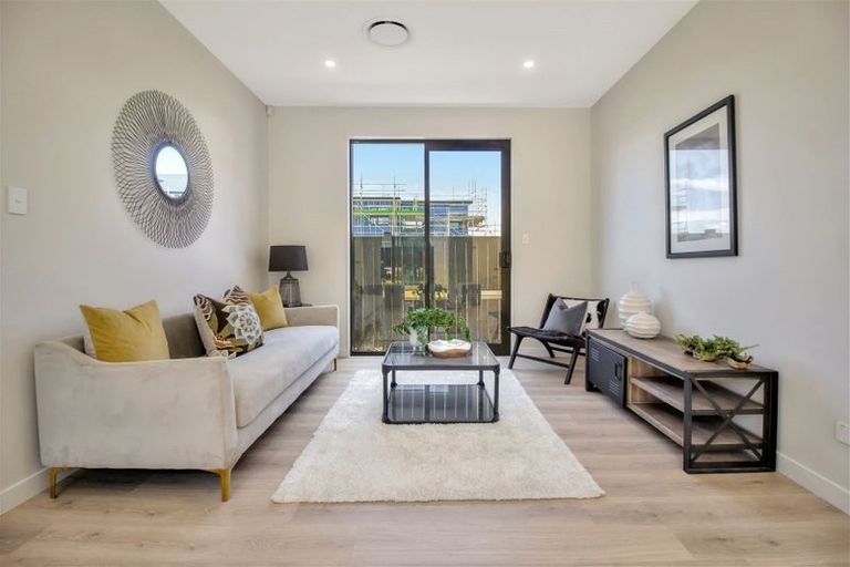 Photo of property in 3 Memory Lane, Silverdale, 0932