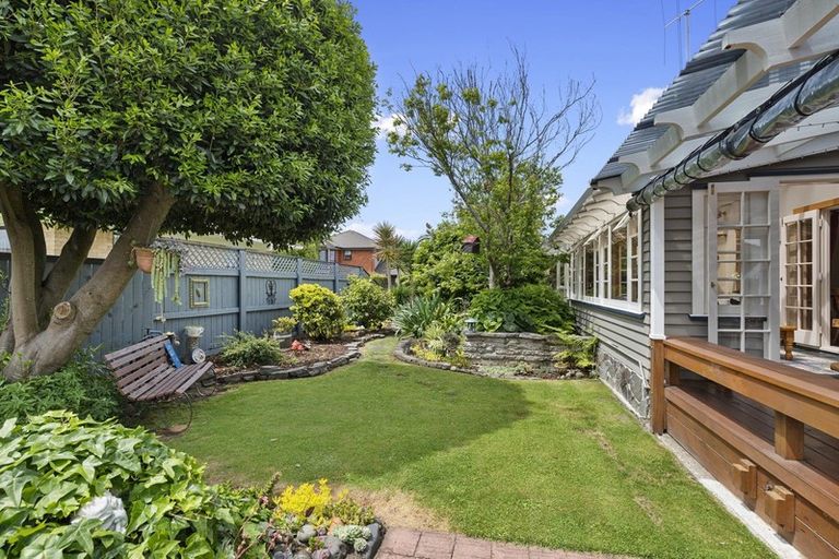 Photo of property in 61 Te Aroha Street, Hamilton East, Hamilton, 3216