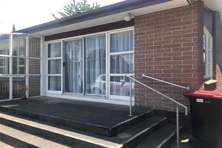 Photo of property in 11 Railway Esplanade, East Gore, Gore, 9710