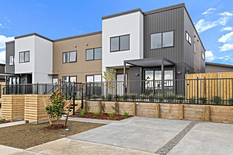 Photo of property in 4 Rautahi Street, Flat Bush, Auckland, 2019