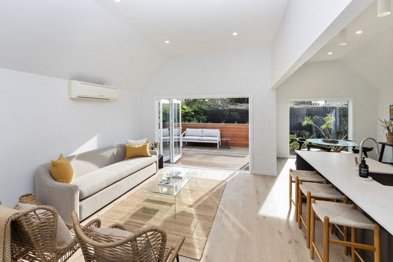 Photo of property in 16b Makora Street, Fendalton, Christchurch, 8041