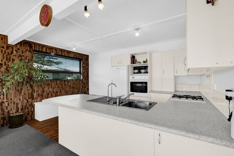 Photo of property in 87 Wrantage Street, Westown, New Plymouth, 4310