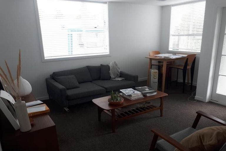 Photo of property in 11/76 Freyberg Street, Lyall Bay, Wellington, 6022