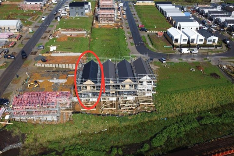 Photo of property in 33 Aituaa Road, Pukekohe, 2120